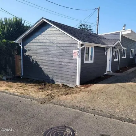 Buy this 1 bed house on 1449 Northwest 14th Street in Lincoln City, OR 97367