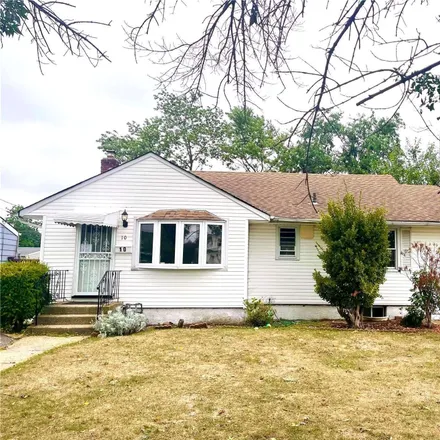 Rent this 3 bed house on 10 Mayflower Drive in Hicksville, NY 11801