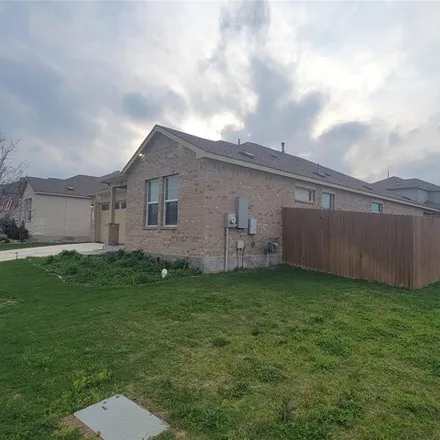 Image 3 - 9113 Daisy Cutter Crossing, Georgetown, TX 78626, USA - House for rent