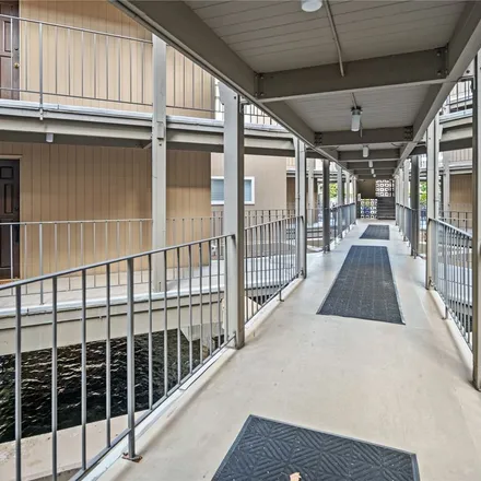 Rent this 1 bed apartment on Second Avenue South Dock in Kirkland Avenue, Kirkland