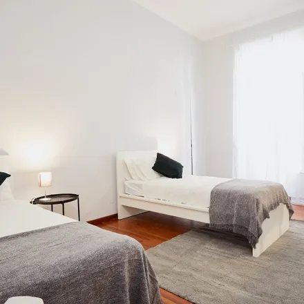 Rent this 25 bed room on Via Michelangelo Buonarroti in 26, 10126 Turin TO