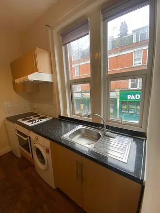 Image 3 - Willesden Green Library, High Road, Willesden Green, London, NW10 2SU, United Kingdom - Apartment for rent