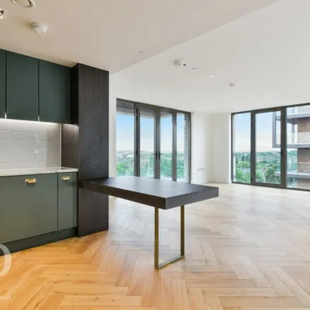Rent this 2 bed apartment on Lessing Building in Heritage Lane, London