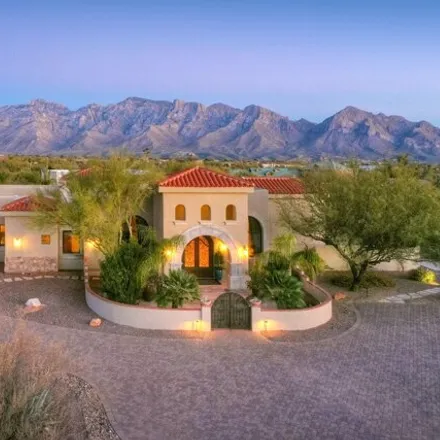 Buy this 7 bed house on unnamed road in Oro Valley, AZ 85755
