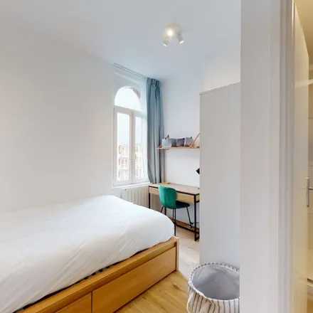 Rent this 15 bed room on 9 Rue de la Briqueterie in 59000 Lille, France