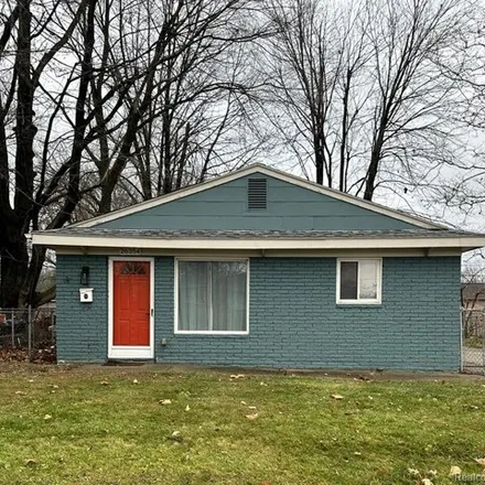 Rent this 3 bed house on 26354 Groveland St in Madison Heights, Michigan