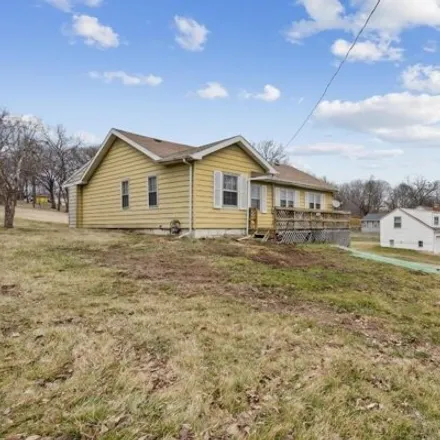 Buy this 3 bed house on 248 East Broad Street in Des Moines, IA 50315