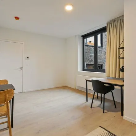 Rent this 1 bed apartment on Oude Markt 43 in 3000 Leuven, Belgium