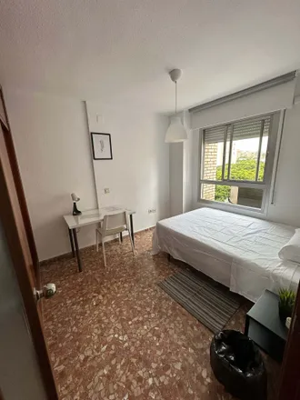 Rent this 5 bed room on Calle José Iturbi in 2, 29010 Málaga