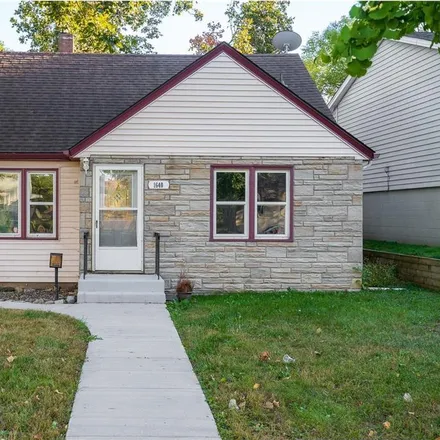 Buy this 5 bed house on 1628 East 5th Street in Saint Paul, MN 55106