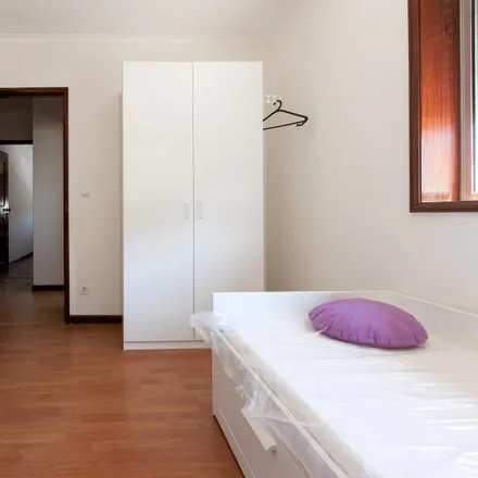 Image 3 - Pavilhão da Paróquia da Areosa, Travessa da Areosa, 4200-219 Porto, Portugal - Room for rent