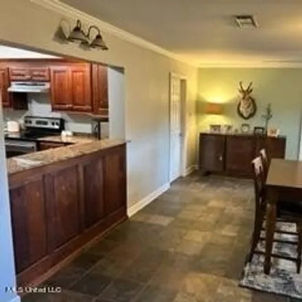 Image 3 - 11574 Bluff Lane, Gulfport, MS 39503, USA - House for sale