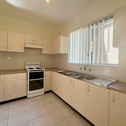 Image 5 - Oxford Street, Mortdale NSW 2223, Australia - Apartment for rent