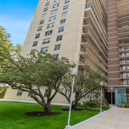 Buy this 1 bed condo on John F. Kennedy Boulevard East in North Bergen, NJ 07093