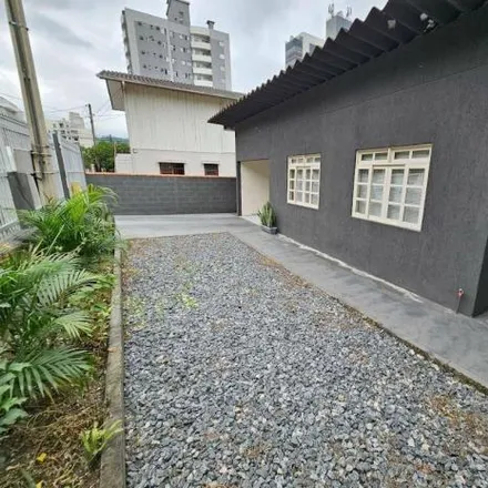 Buy this 3 bed house on Rua Curitibanos 341 in Vila Nova, Blumenau - SC