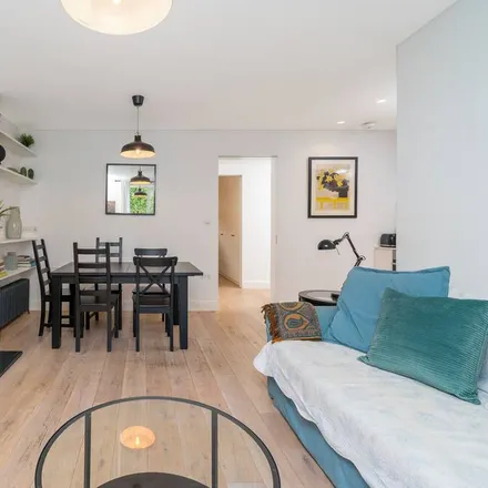 Rent this 2 bed apartment on London in W11 1BT, United Kingdom
