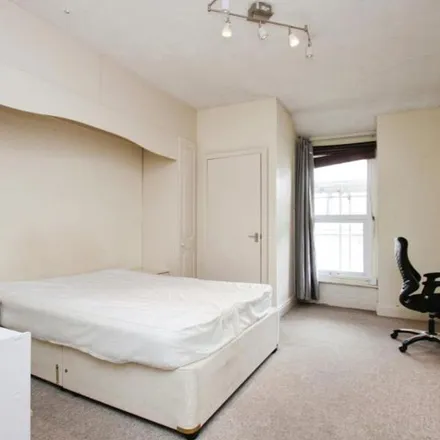 Image 7 - 211 Redland Road, Bristol, BS6 6YT, United Kingdom - Apartment for rent