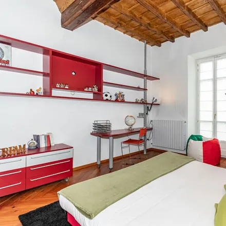 Rent this studio apartment on Via Giovanni Giolitti 4