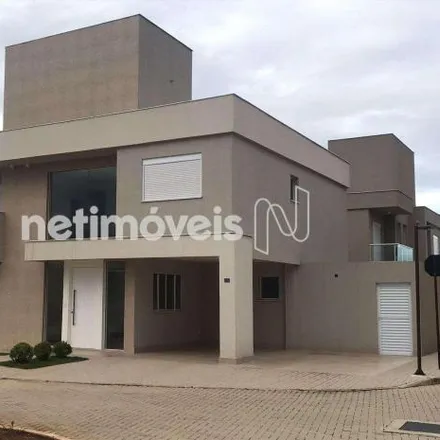 Buy this 4 bed house on Avenida Maria da Glória Rocha in Sede, Contagem - MG