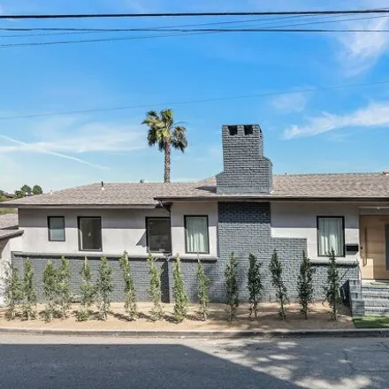 Image 1 - 2622 Carman Crest Drive, Los Angeles, CA 90068, USA - House for rent