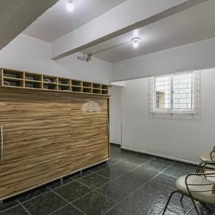 Rent this 3 bed apartment on Rua Paranaguá 1193 in Guaíra, Curitiba - PR