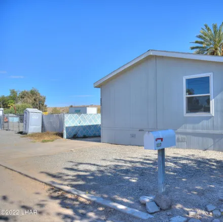 Image 2 - 225 Bluewater Drive, La Paz County, AZ 85344, USA - House for sale