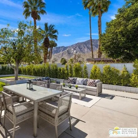 Image 5 - 2451 South Camino Real, Palm Springs, CA 92264, USA - House for sale