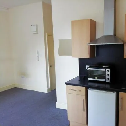 Image 2 - Forget Me Not Hospice, Huddersfield Road, Lower Hopton, WF14 8AB, United Kingdom - Apartment for rent