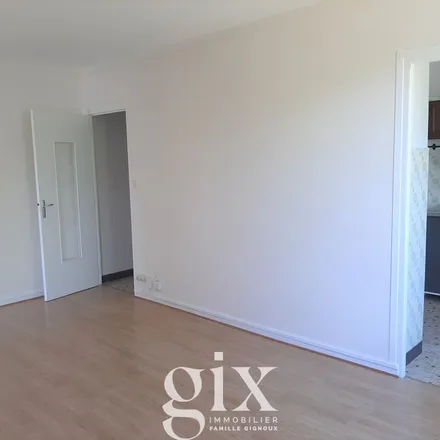 Rent this 3 bed apartment on 24 Chemin de Beriviere in 38240 Meylan, France