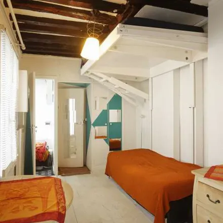 Image 2 - 9 Rue Christine, 75006 Paris, France - Apartment for rent