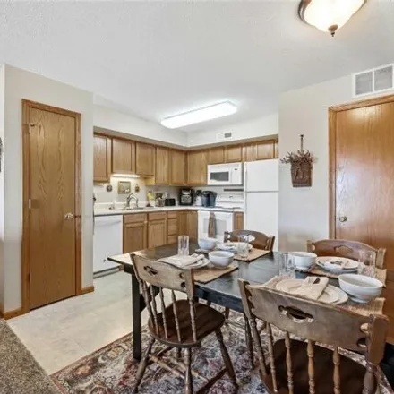 Image 8 - Bowman Square, 498 Colton Circle Northeast, Cedar Rapids, IA 52402, USA - Condo for sale