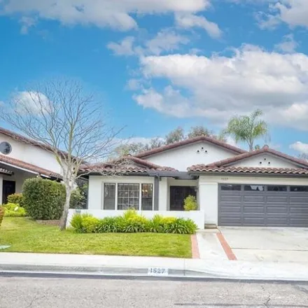 Buy this 3 bed house on 1527 Calle Ryan in Encinitas, CA 92007