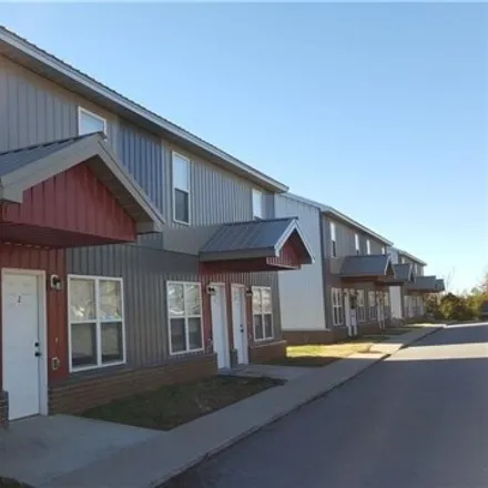 Rent this 2 bed house on 403 South Hunter Street in Farmington, AR 72730