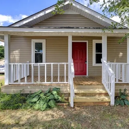 Buy this 2 bed house on 111 Lyman Ave in Duncan, South Carolina