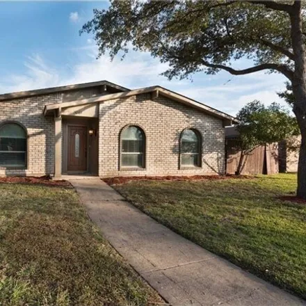 Image 2 - 5059 Roberts Drive, The Colony, TX 75056, USA - House for rent