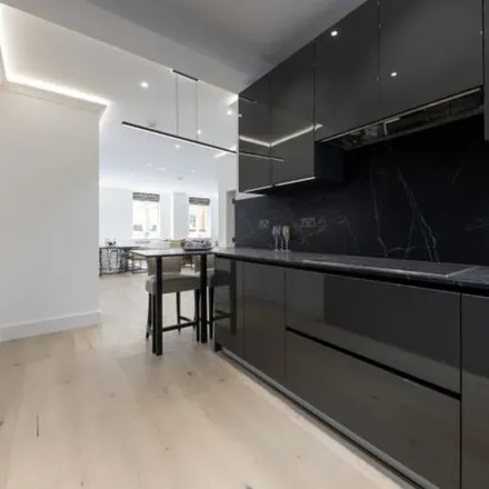 Image 5 - 14 South Street, London, W1K 1HP, United Kingdom - Apartment for rent