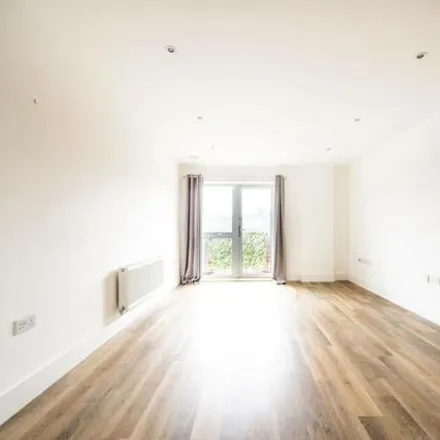 Rent this 2 bed apartment on Austen House in Station View, Guildford