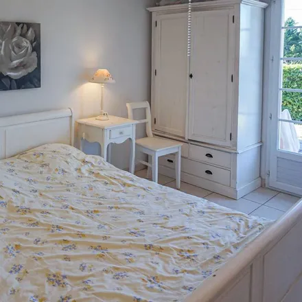 Rent this 3 bed house on Saint Pierre in 34230 Saint-Pons-de-Mauchiens, France