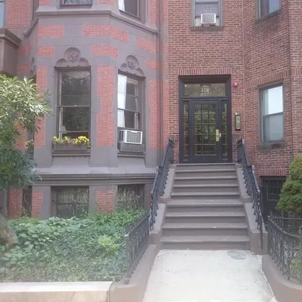 Rent this studio condo on 228 Commonwealth Ave Apt 1 in Boston, Massachusetts