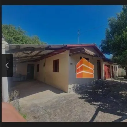 Buy this 2 bed house on Rua Viviane Cristina in Caça e Pesca, Gravataí - RS