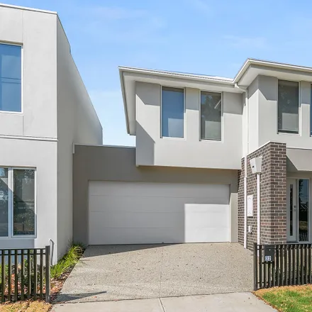 Rent this 3 bed townhouse on 32 Avoca Street in Thomastown VIC 3074, Australia