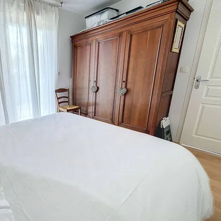 Rent this 1 bed apartment on Donville-Les-Bains in Rue de la Rafale, 50350 Donville-les-Bains