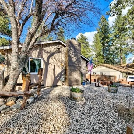 Image 5 - 939 Linda Avenue, Tahoe Valley, South Lake Tahoe, CA 96150, USA - House for sale