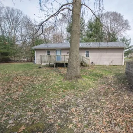 Image 1 - 1 Fox Holes Drive, Middleville, Thornapple Township, MI 49333, USA - House for sale