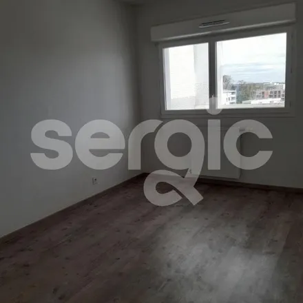 Rent this 3 bed apartment on 7 Rue Charles Péguy in 33150 Cenon, France