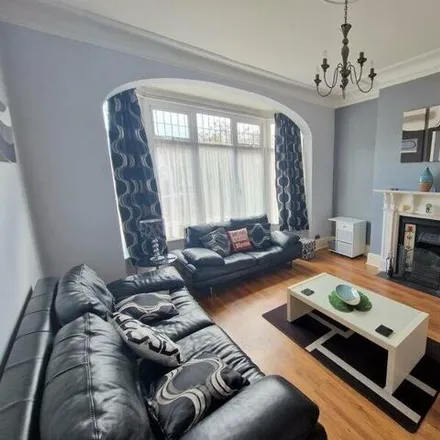 Image 2 - Exeter Road, Exmouth, EX8 3DX, United Kingdom - Townhouse for sale