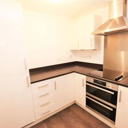 Rent this 3 bed apartment on Kensington Road in Colchester, CO2 7FH