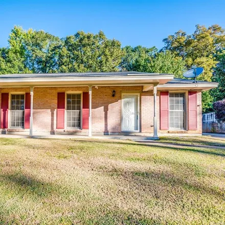 Buy this 3 bed house on 131 Overlook Drive in Overlook, Prattville