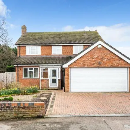 Buy this 4 bed house on Meppershall Church of England Academy in 107 High Street, Shefford