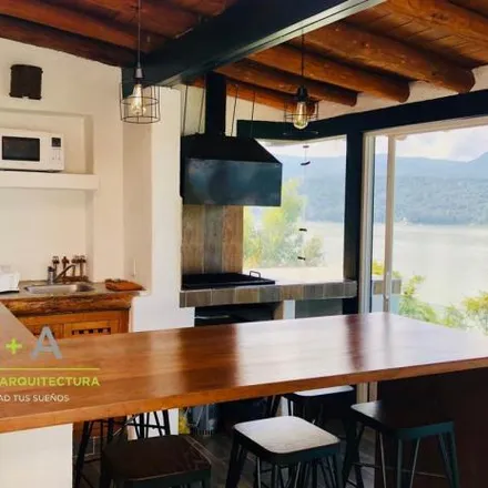 Buy this 4 bed house on Calle Panorámica in Centro, 51200 Valle de Bravo